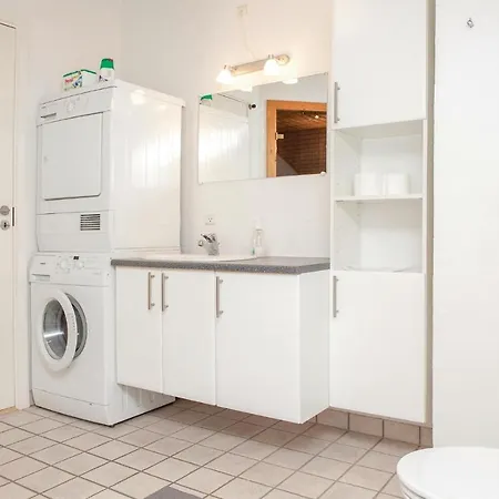 Three-bedroom Holiday In בית נופש *